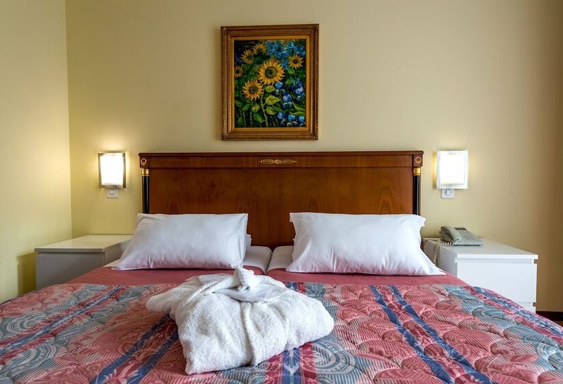 Fotos del hotel Churchill: 1 Fotos del hotel Churchill: 1