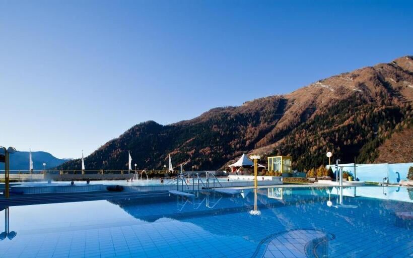 هتل Des Bains D Ovronnaz