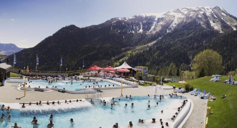 هتل Des Bains D Ovronnaz