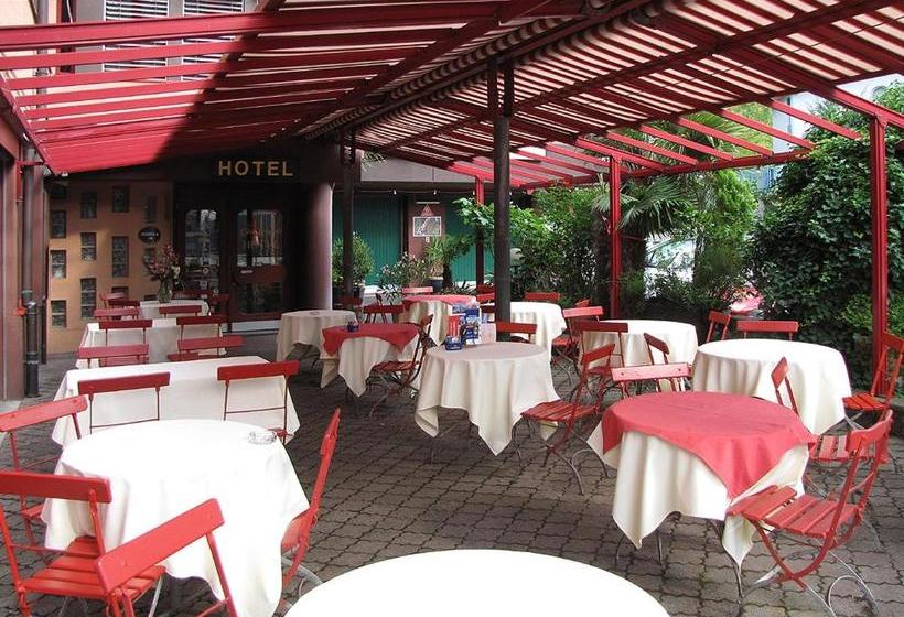 فندق Flüelerhof B&b Garni Rustico