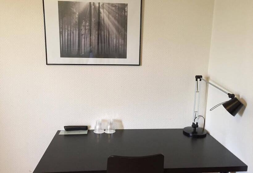 בית מלון כפרי Riverside