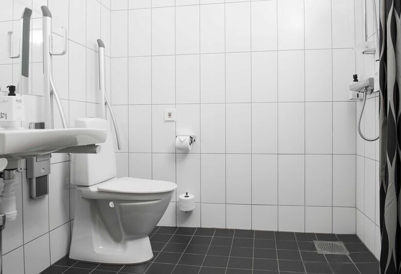 هتل Scandic Segevång