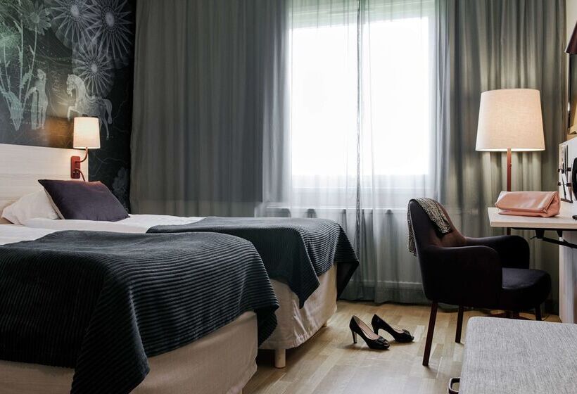 هتل Scandic Segevång