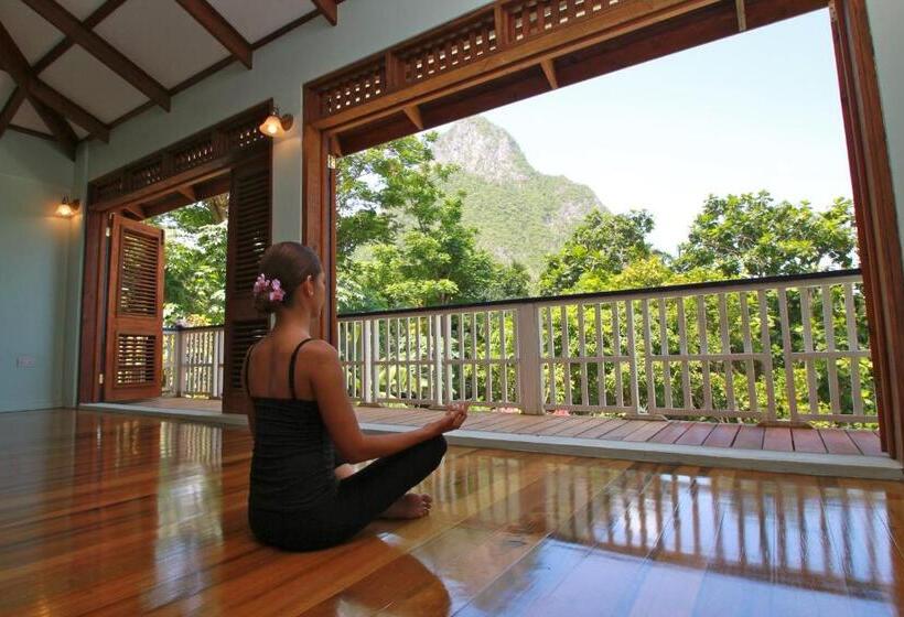 هتل Stonefield Villa Resort