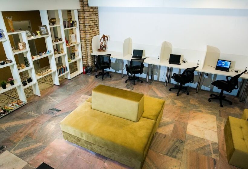 Hostel Capslock