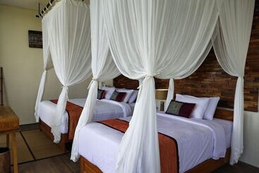 هتل Atres Sari Resort