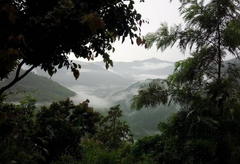 فندق Auranya The Mystical Himalayan Retreat