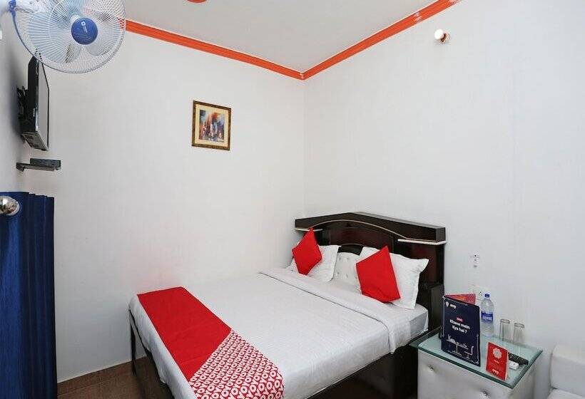 هتل Dolly By Oyo Rooms