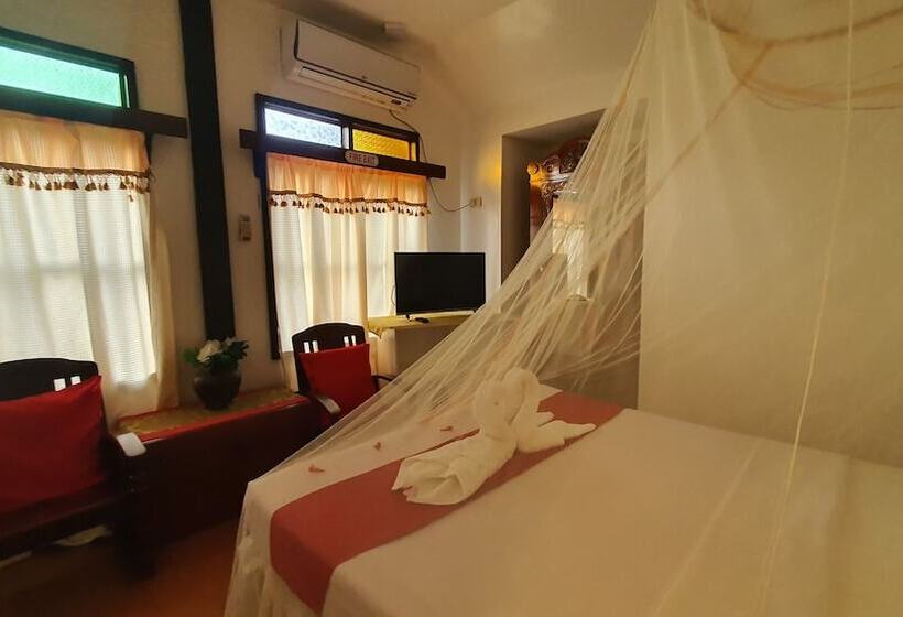 هتل Evangeline Beach Resort