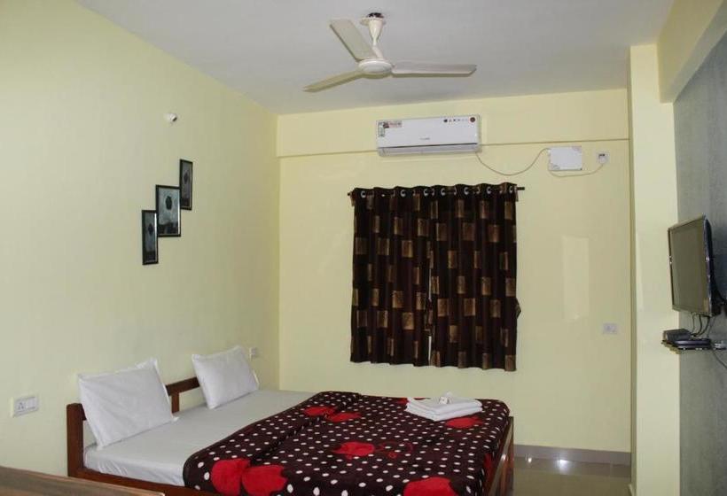 هتل Navdurga Holidays