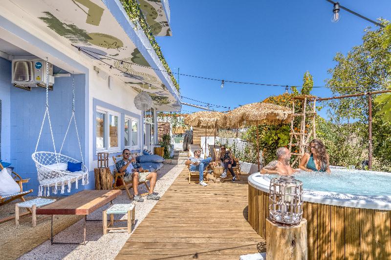 هتل Mute Hostel Milfontes