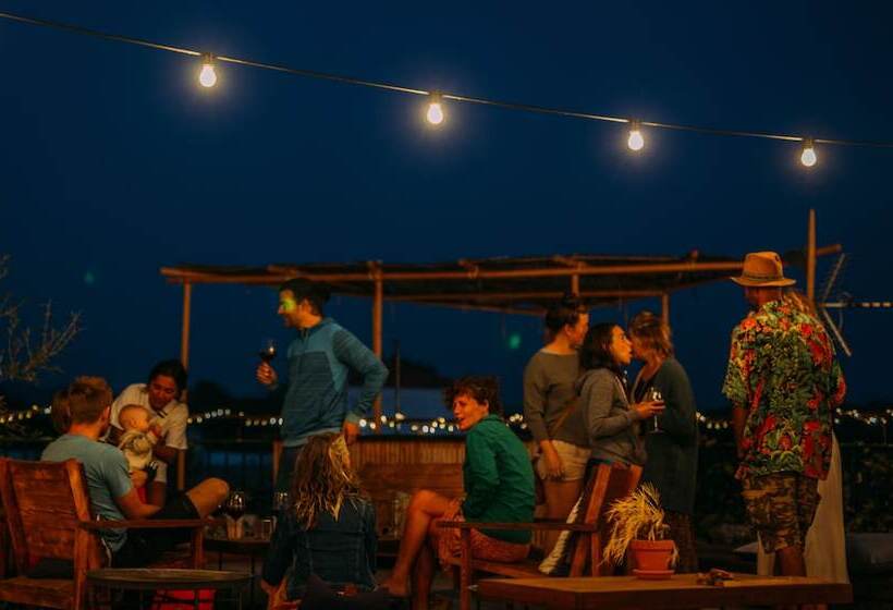 هتل Mute Hostel Milfontes