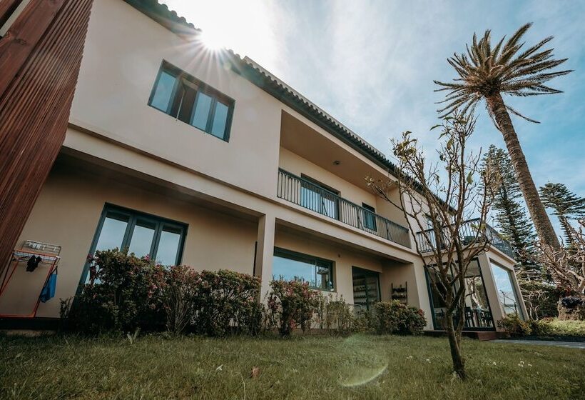 هتل Volcanic Charming House
