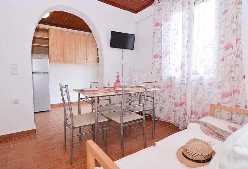 Alavastros Maisonettes Near 3 Sandy Beaches