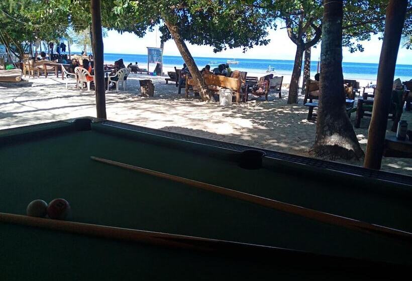 هاستل Diani Banda Cottages