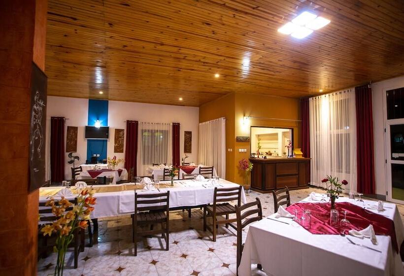 هتل Andasibe Lemurs Lodge