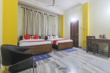 هتل Baruah's Guest House By Oyo Rooms