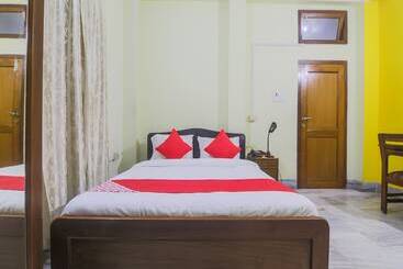 هتل Baruah's Guest House By Oyo Rooms