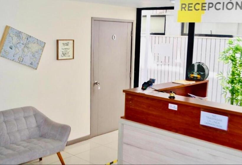 هتل Blu Bascuñan