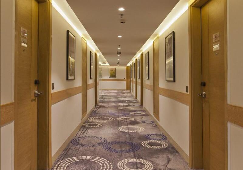 هتل Golden Premier Amritsar