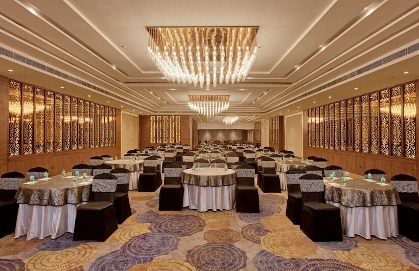 هتل Golden Premier Amritsar
