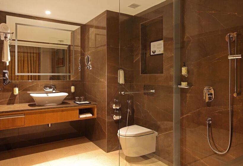 هتل Golden Premier Amritsar
