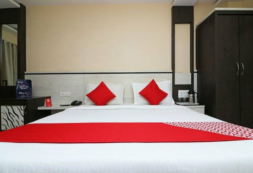 فندق Lotus By Oyo Rooms