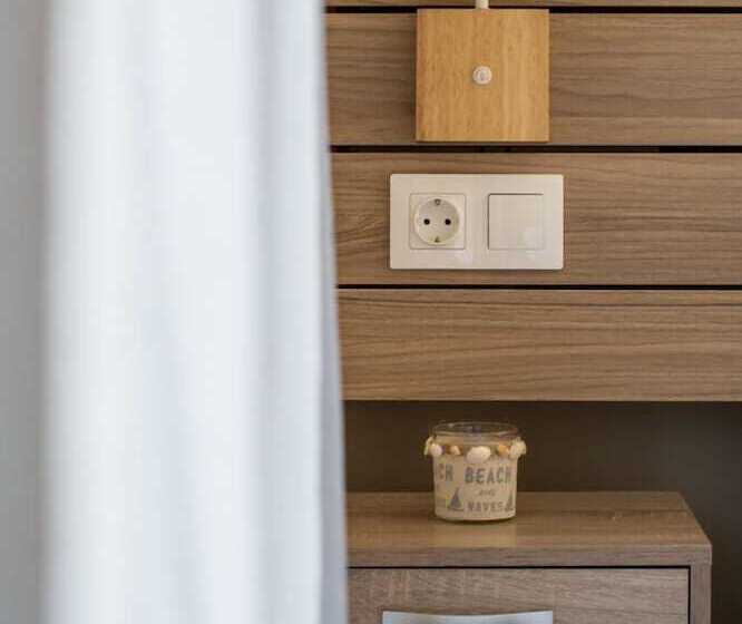 Ilaeira Rooms