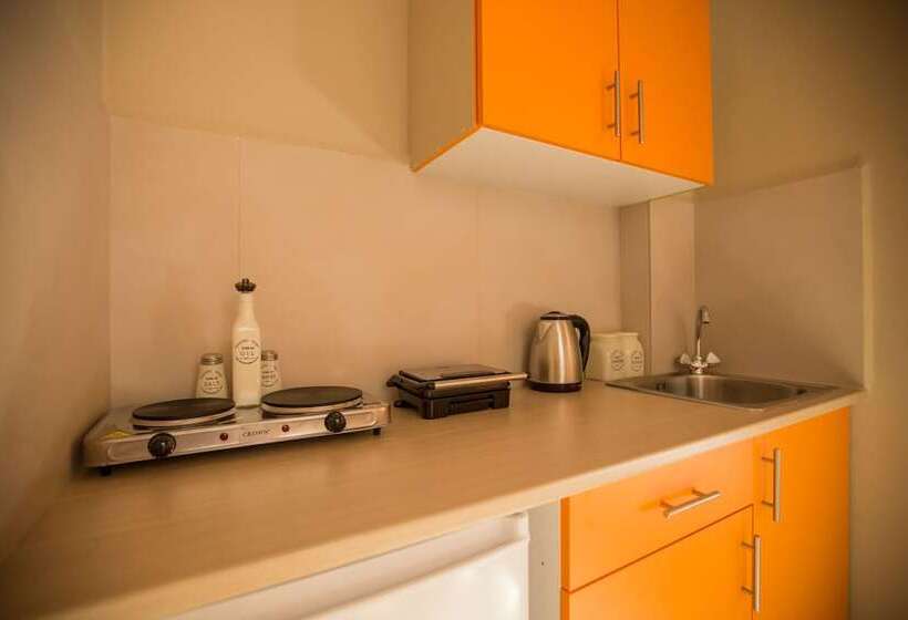 Ilaeira Rooms