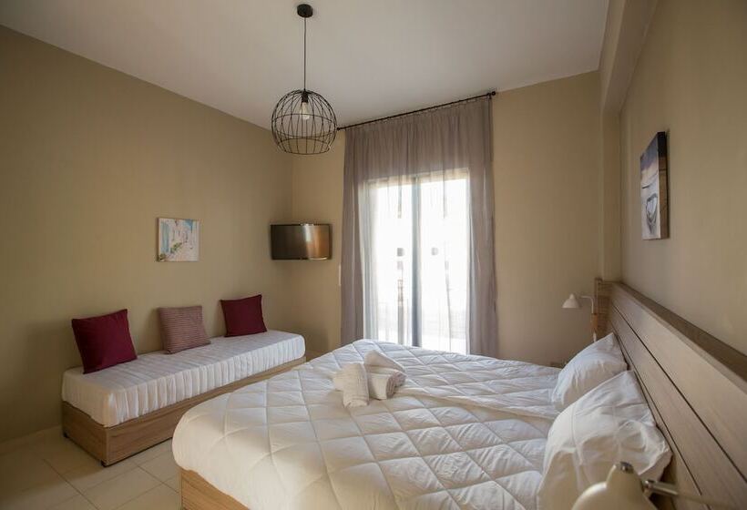 Ilaeira Rooms