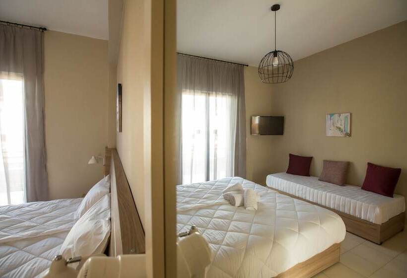 Ilaeira Rooms