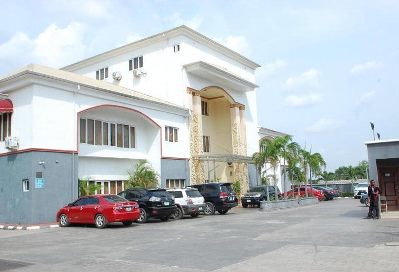 Mahogany Hotel And Suites