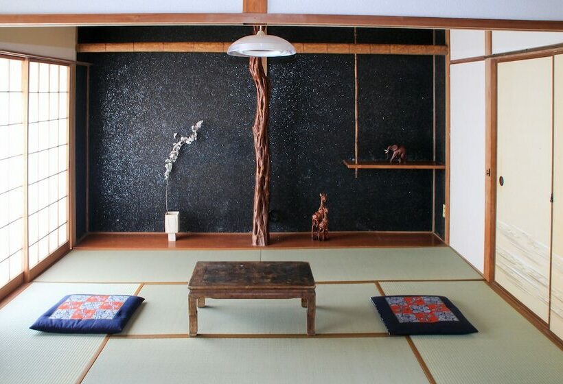 تختخواب و صبحانه Beppu Kannawa Onsen Hiromiya