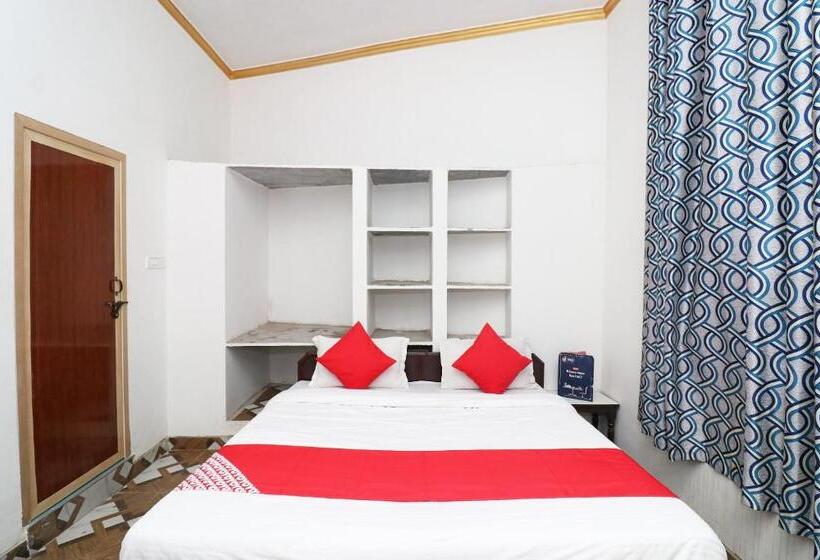 هتل 4 U By Oyo Rooms