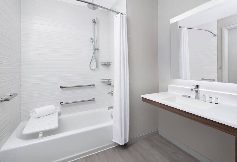 Ac Hotel By Marriott Kingston, Jamaica