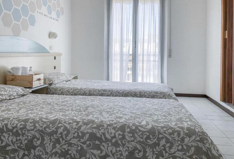 هتل Alba B&b