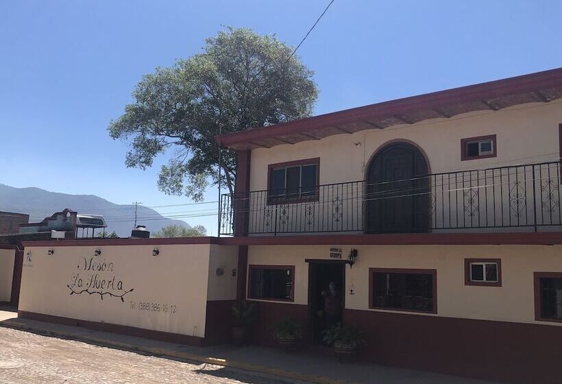 هتل Meson La Huerta