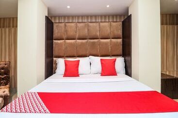 هتل New City Top By Oyo Rooms