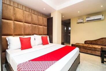 هتل New City Top By Oyo Rooms