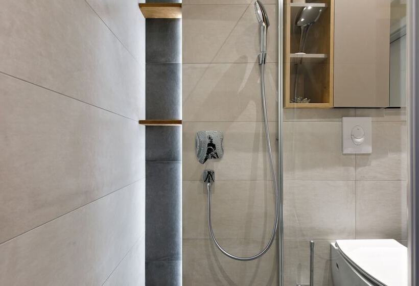 هتل Sailor Boutique Rooms