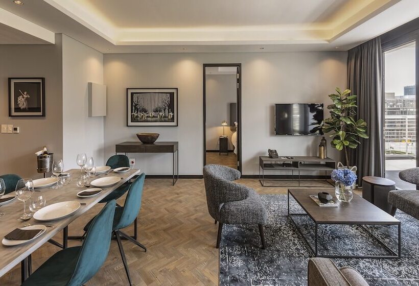 The Onyx Apartment Hotel By Newmark