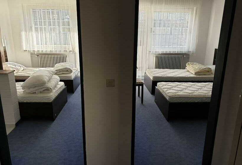 호스텔 Gästehäuser Neue Birken