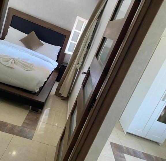 هتل Amwaj