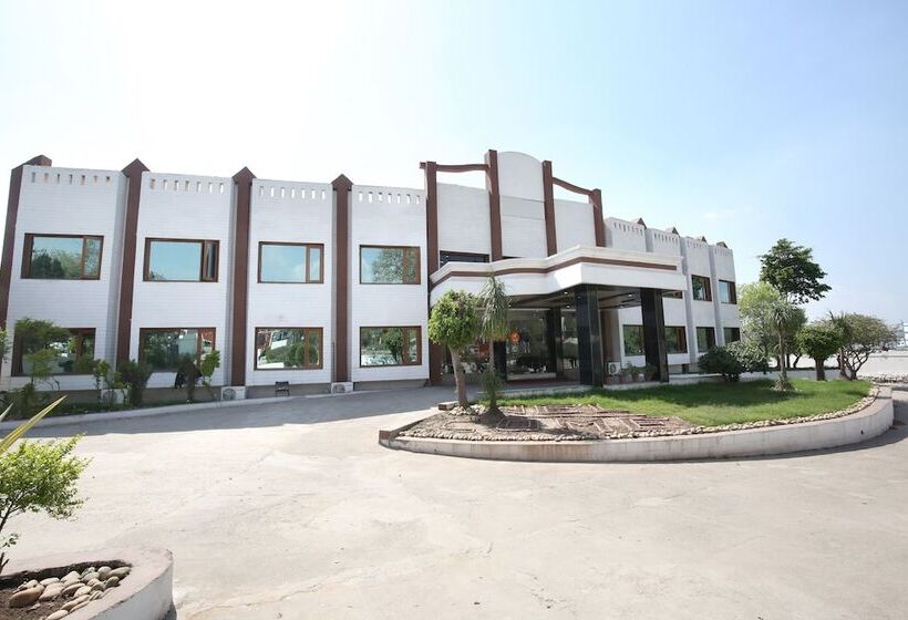 فندق Capital O 12767  Grand Chinar