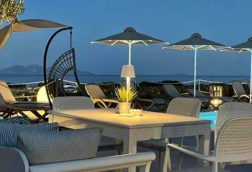 هتل Hermoso Luxury Suites