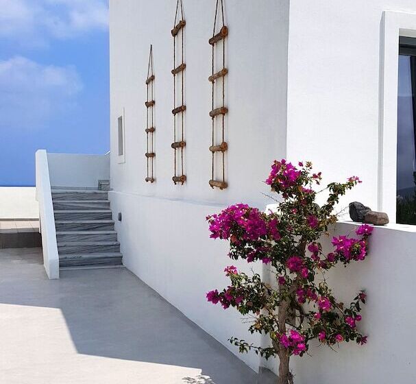 هتل Hermoso Luxury Suites