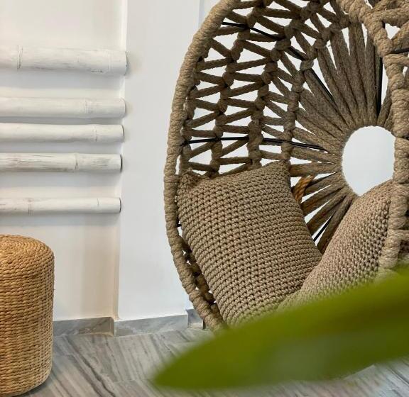 هتل Hermoso Luxury Suites