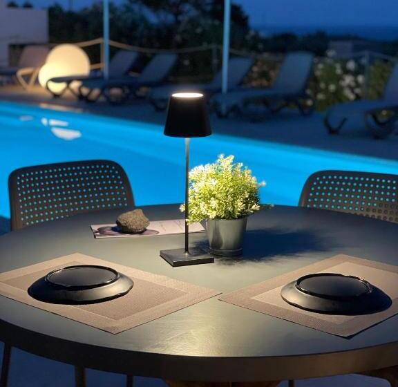 هتل Hermoso Luxury Suites
