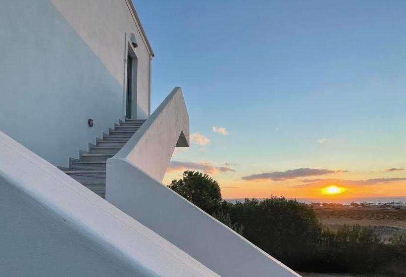 هتل Hermoso Luxury Suites