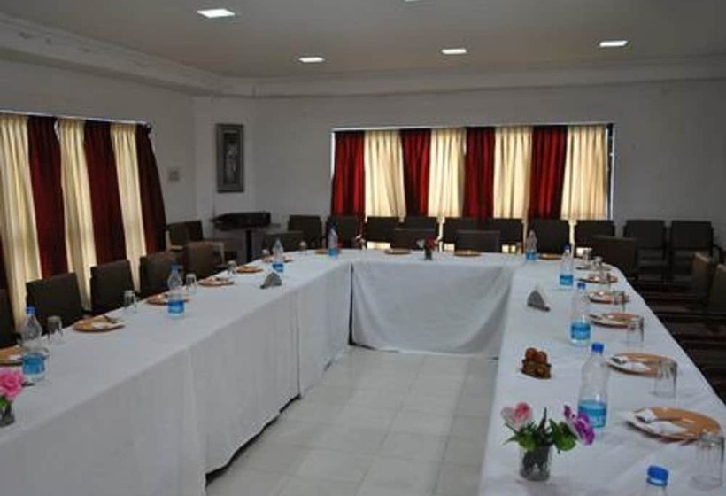 هتل Park Inn Beach Resort